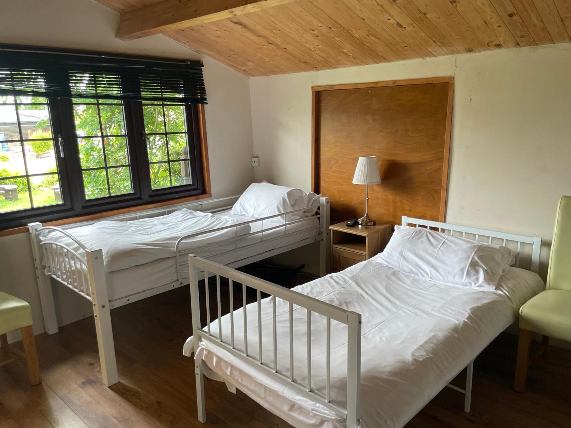 Bridge Farm Guesthouse Rooms Dundry Exteriér fotografie