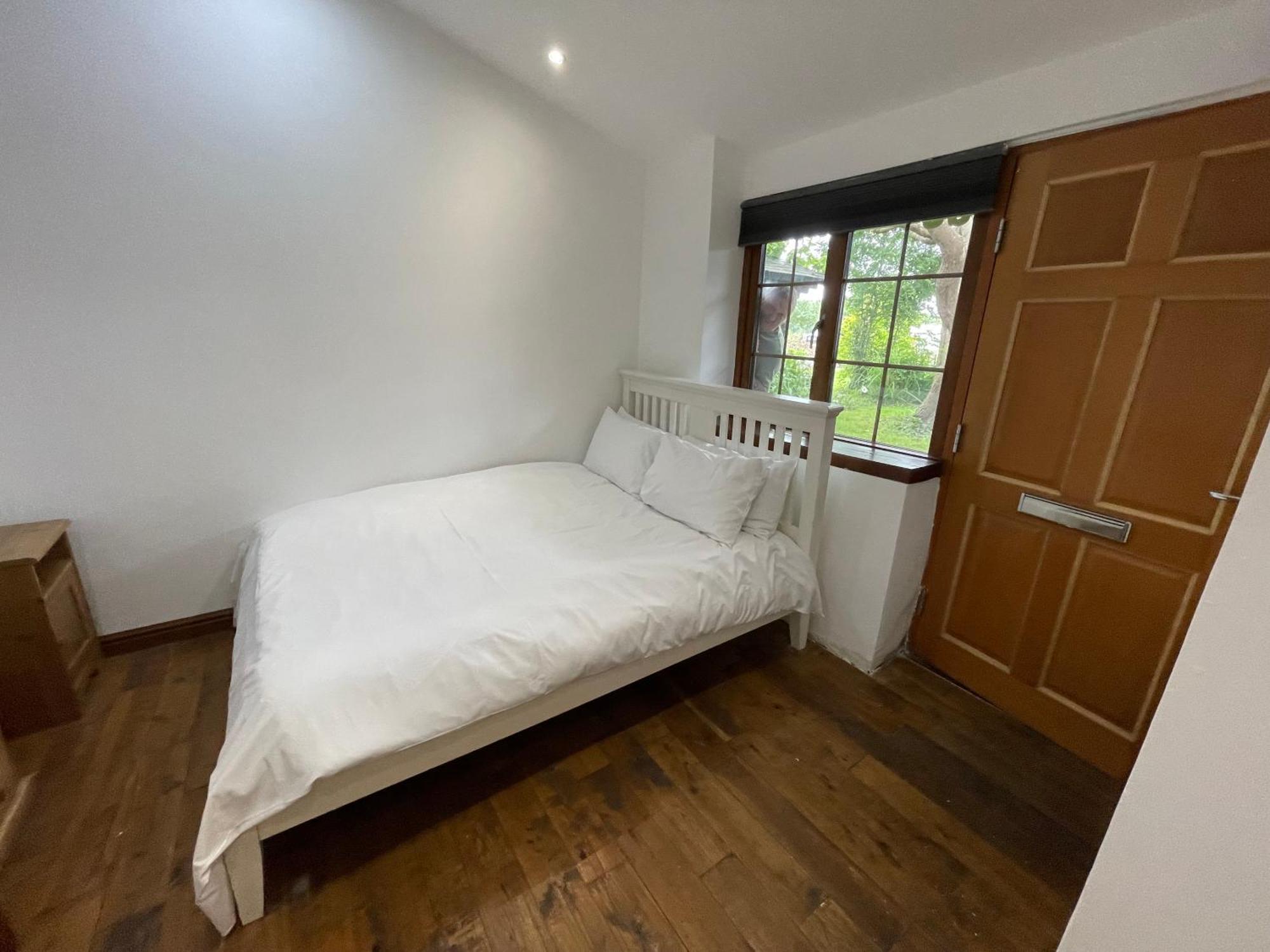 Bridge Farm Guesthouse Rooms Dundry Exteriér fotografie