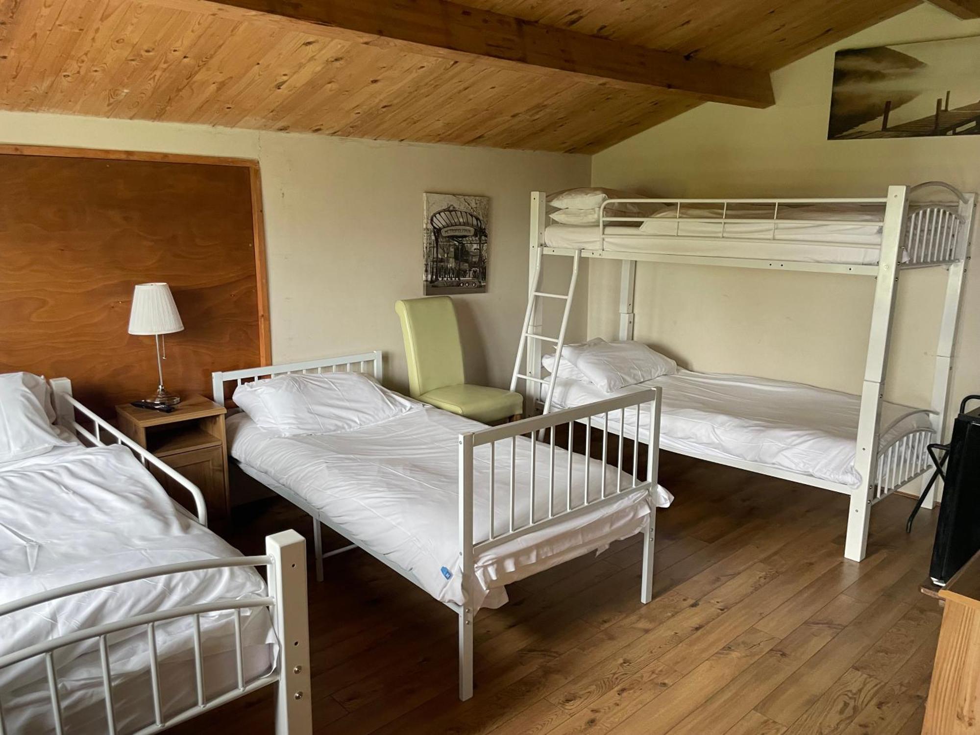 Bridge Farm Guesthouse Rooms Dundry Exteriér fotografie
