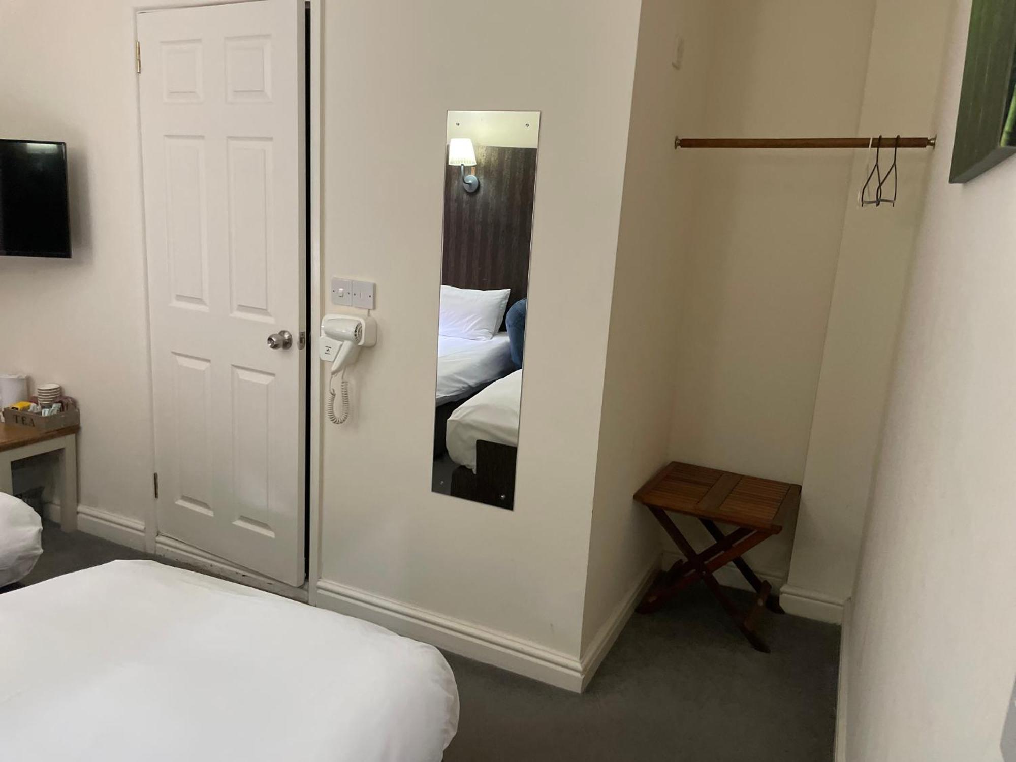 Bridge Farm Guesthouse Rooms Dundry Exteriér fotografie