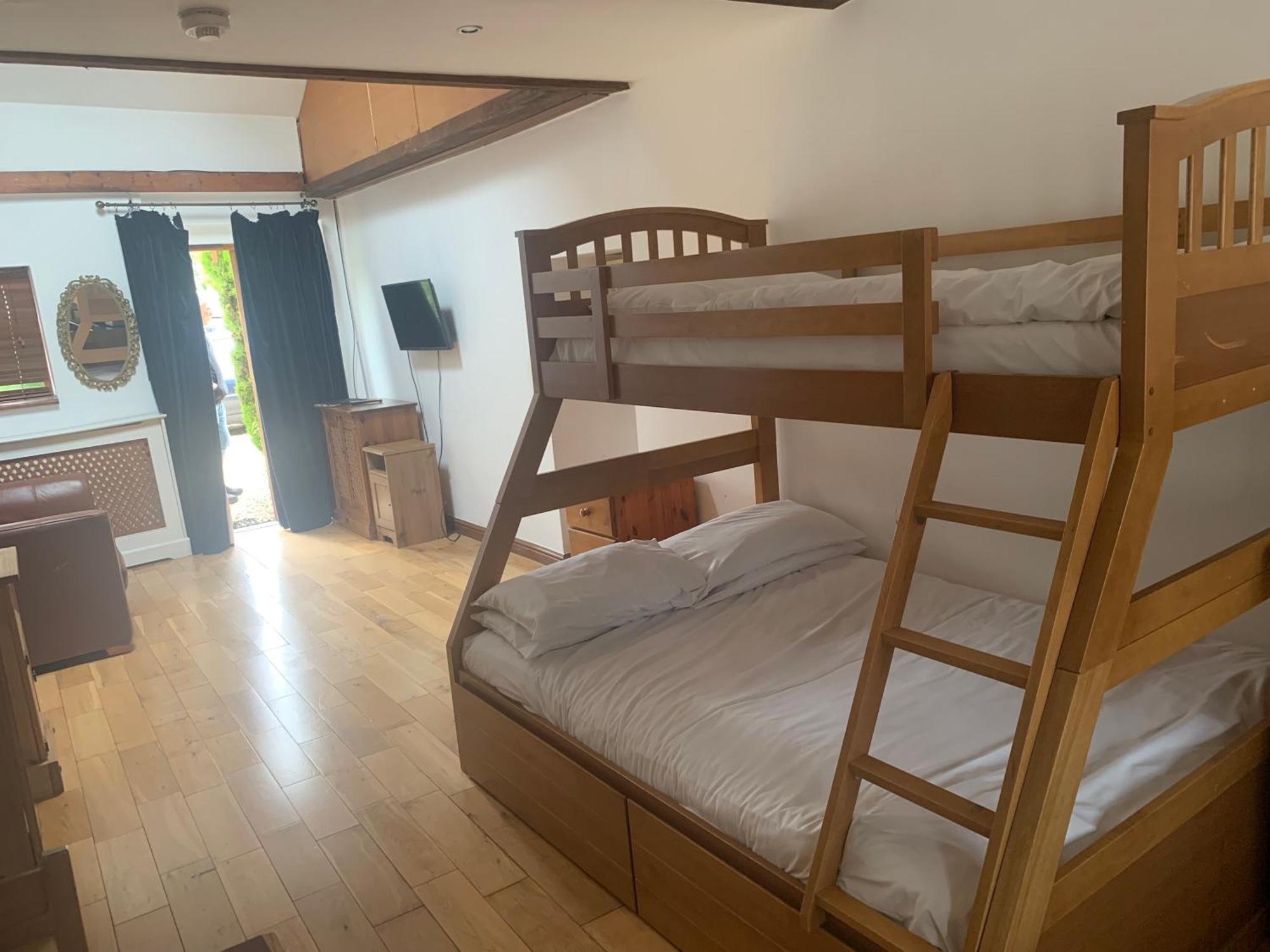 Bridge Farm Guesthouse Rooms Dundry Exteriér fotografie
